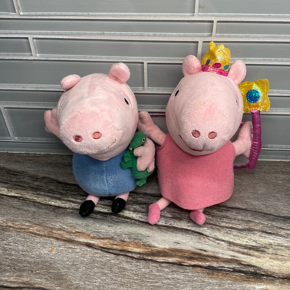 TY 2017 2019 PEPPA PIG PRINCESS PEPPA & GEORGE PIG